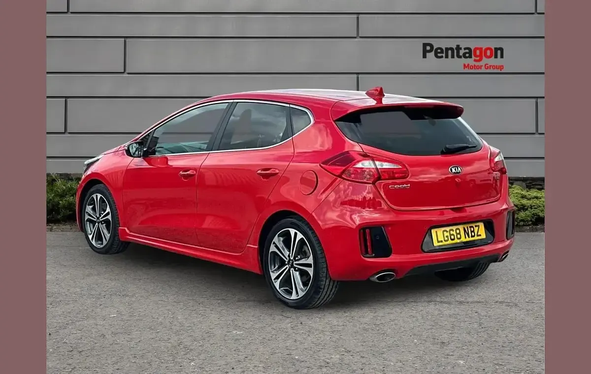 Used Kia Ceed GT-Line 136 HP (100 kW) 2018 Red Hatchback