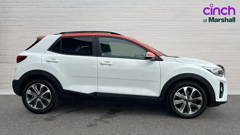 Used Kia Stonic 118 HP (86 kW) 2019 White SUV
