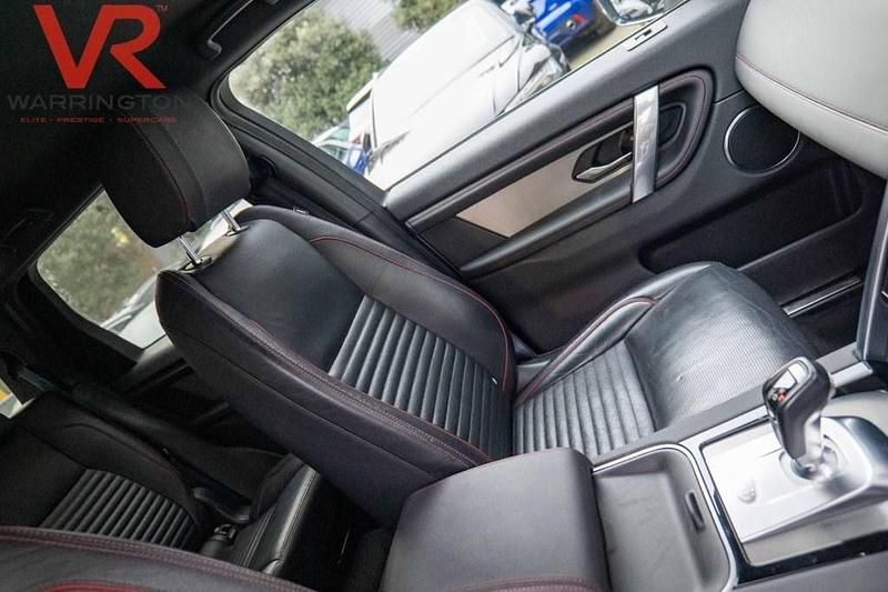 Used Land Rover Discovery Sport R-Dynamic 204 HP (150 kW) 2021 White SUV