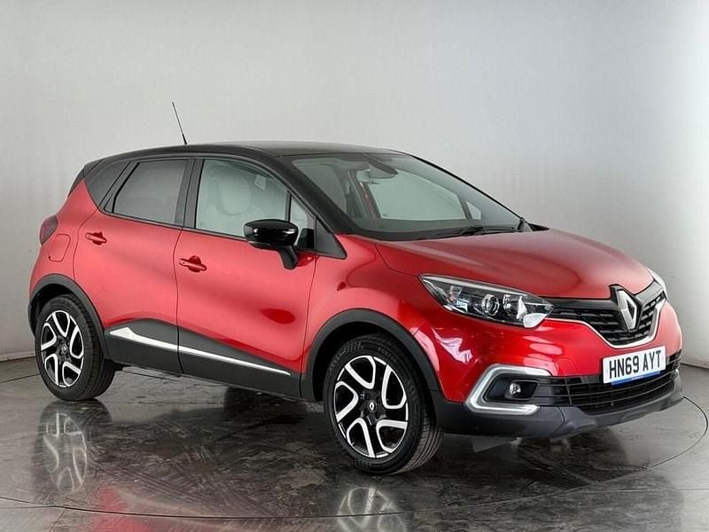 Red/black Used 2019 Renault Captur Iconic SUV | £7,950 (Fair price) - Image 1/3