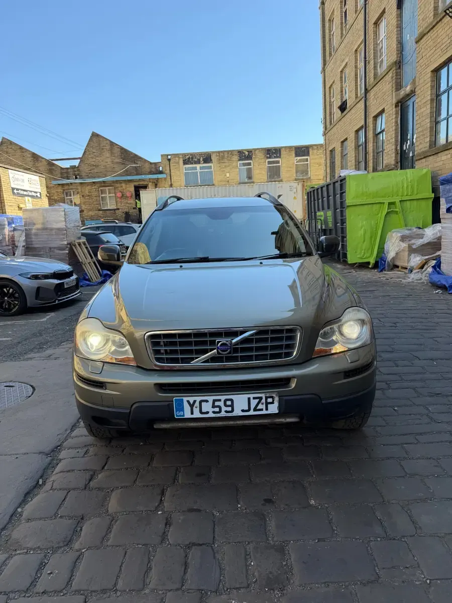 Usado Volvo XC90 185 HP (136 kW) 2009 Verde SUV