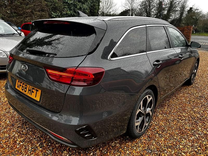 Used Kia Ceed Sportswagon 118 HP (86 kW) 2018 Grey Estate