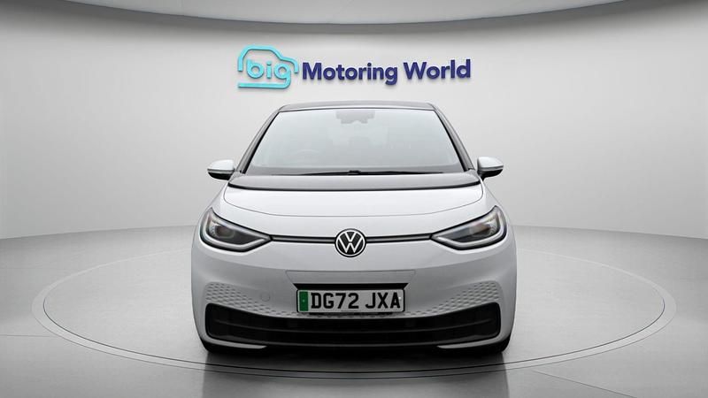 Used VW ID.3 Pro 106 kW (145 HP) 2022 White Hatchback