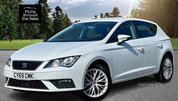 White Used 2020 Seat Leon SE Dynamic Hatchback | £11,495 (Fair price) - Image 1/4