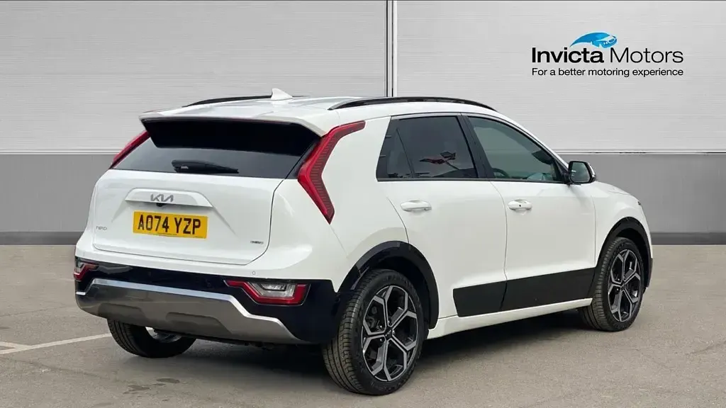 Used Kia Niro 127 HP (93 kW) 2024 White SUV