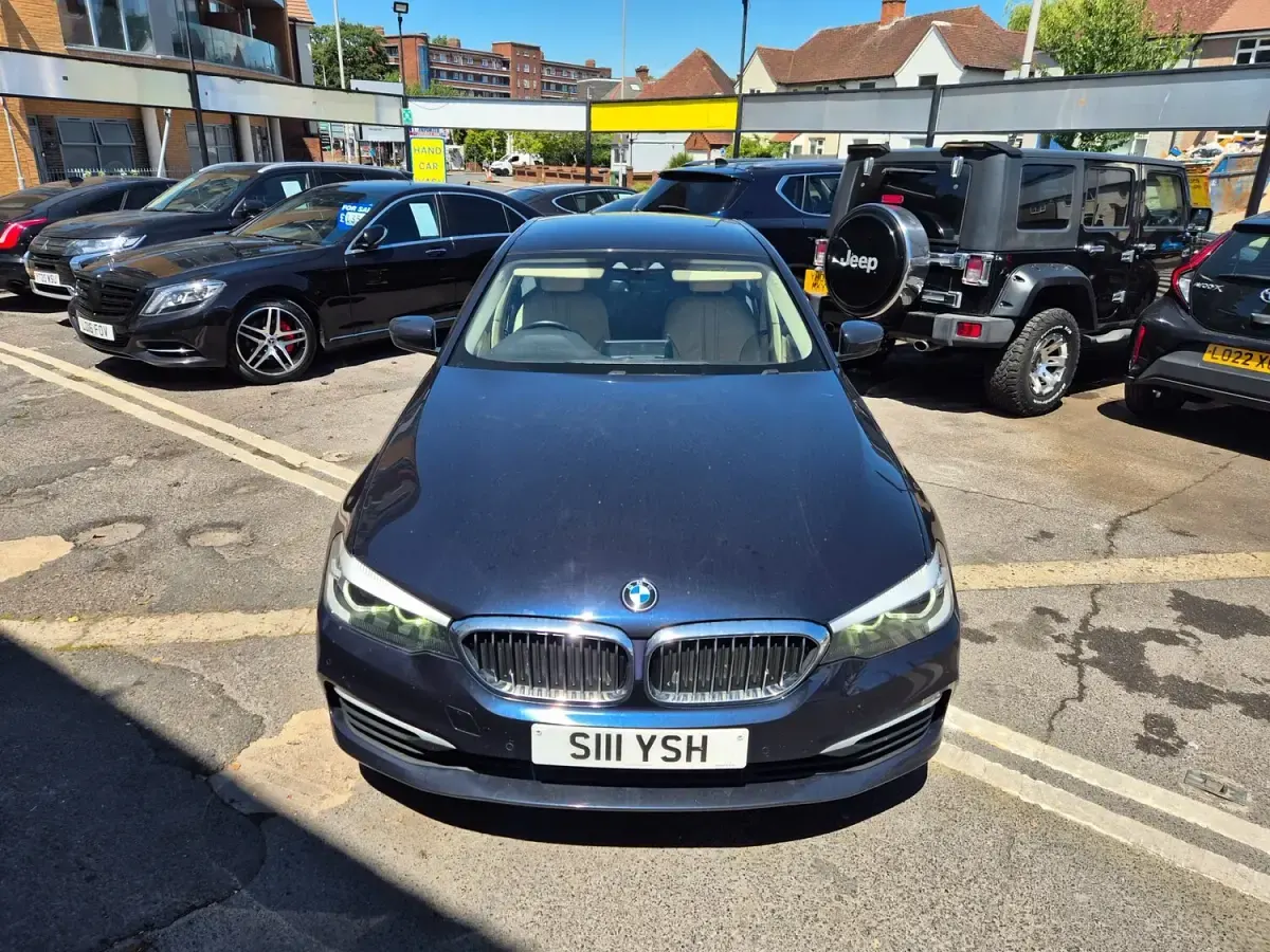 Used BMW 520 Sport Line 190 HP (139 kW) 2019 Blue Sedan