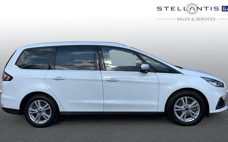 Usado Ford Galaxy Titanium 190 HP (139 kW) 2022 Branco Monovolume