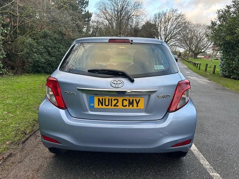 Used Toyota Yaris Multidrive S 2012 Blue Hatchback