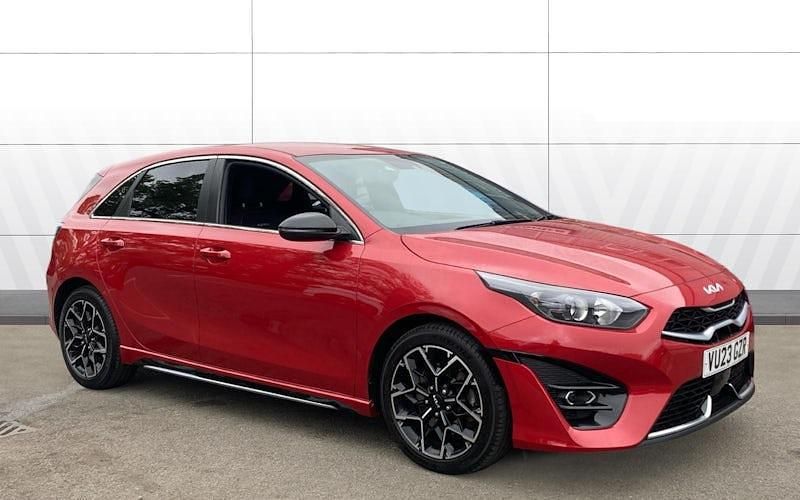 Usado Kia Ceed GT-Line 160 HP (117 kW) 2023 Vermelho Citadino
