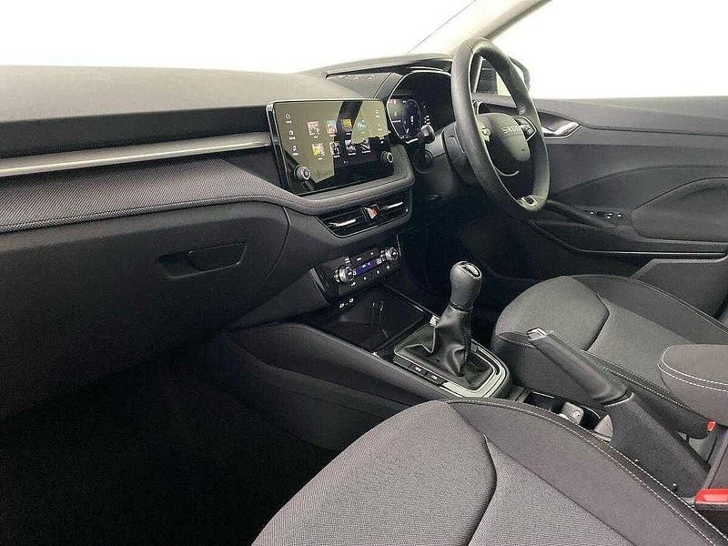 New Skoda Fabia Design Edition 70 HP (51 kW) 2025 Brilliant silver metallic black magic pearl effect Hatchback