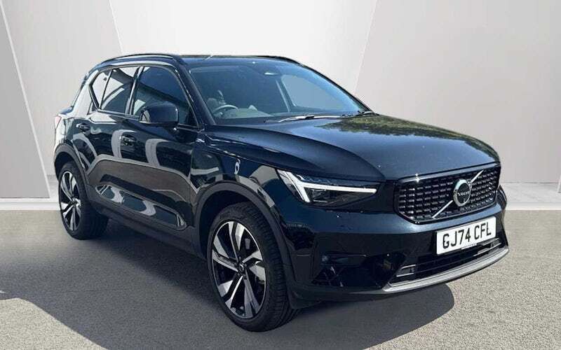 Used 2024 Volvo XC40 Ultimate SUV | £37,995 (Expensive) - Image 1/3