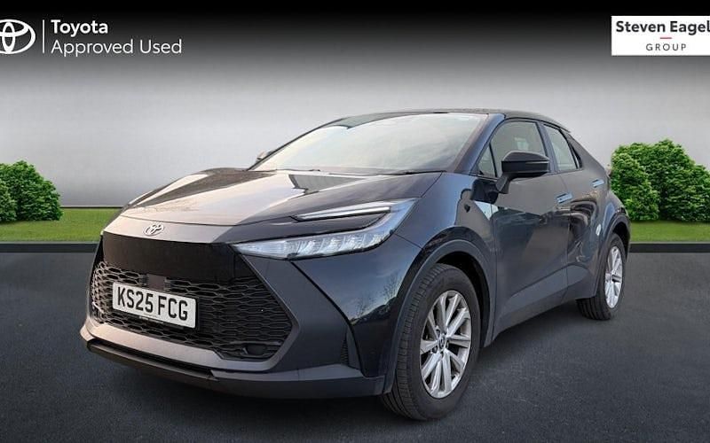 Used Toyota C-HR 140 HP (102 kW) 2026 SUV