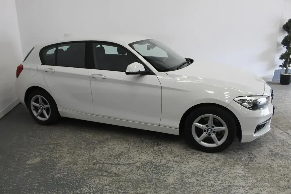 Used BMW 116 Comfort Edition 2015 White Hatchback