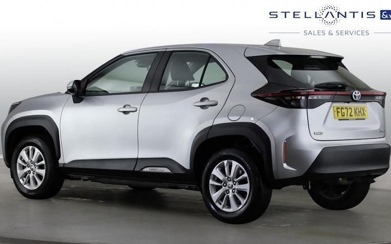 Used Toyota Yaris Hybrid 116 HP (85 kW) 2026 Estate