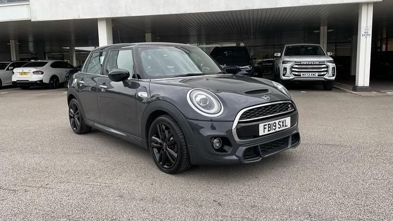 Grey Used 2019 Mini Cooper S Sport Hatchback | £14,699 (Good price) - Image 1/4