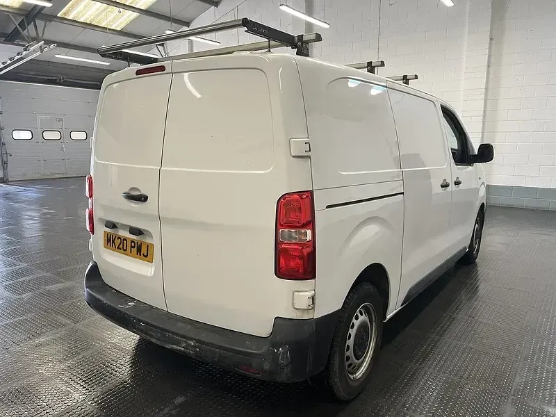 Used Peugeot Expert 120 HP (88 kW) 2020 White Van
