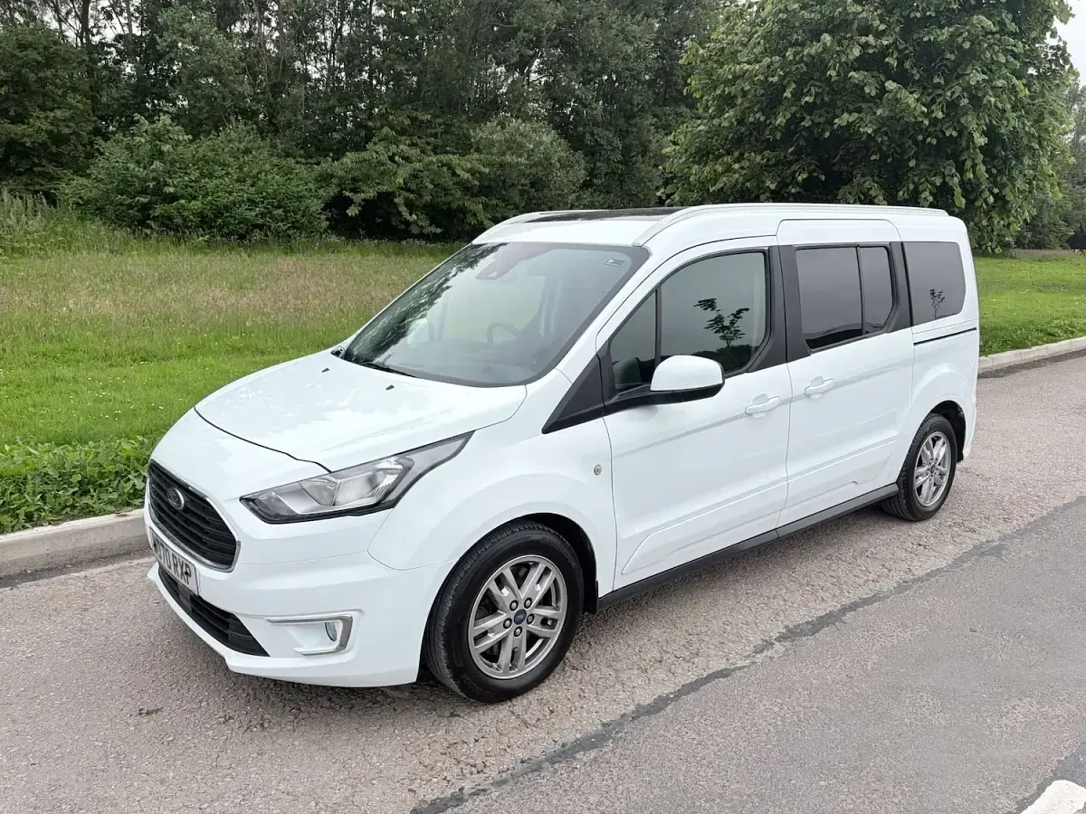 Used Ford Tourneo Titanium 2021 White MPV