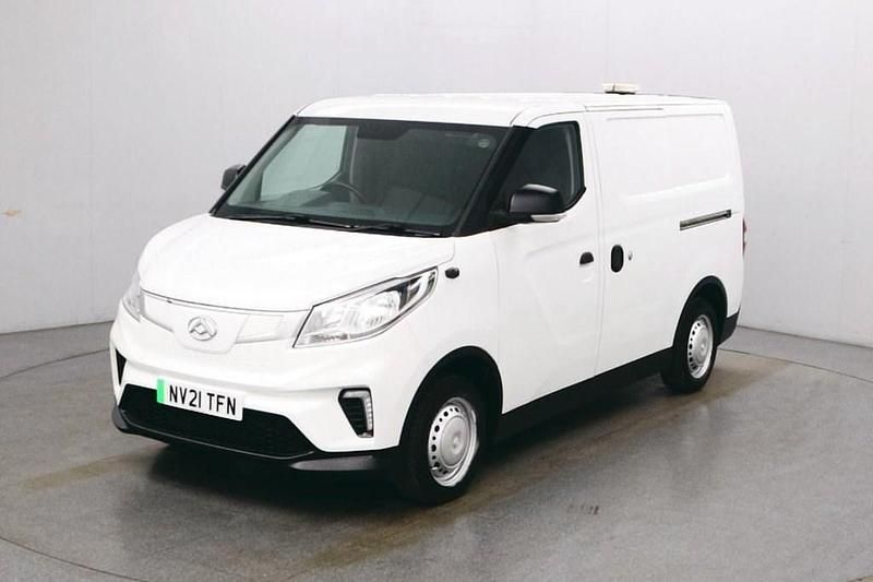 White Used 2021 Maxus eDeliver 3 Van | £7,690 (Fair price) - Image 1/4