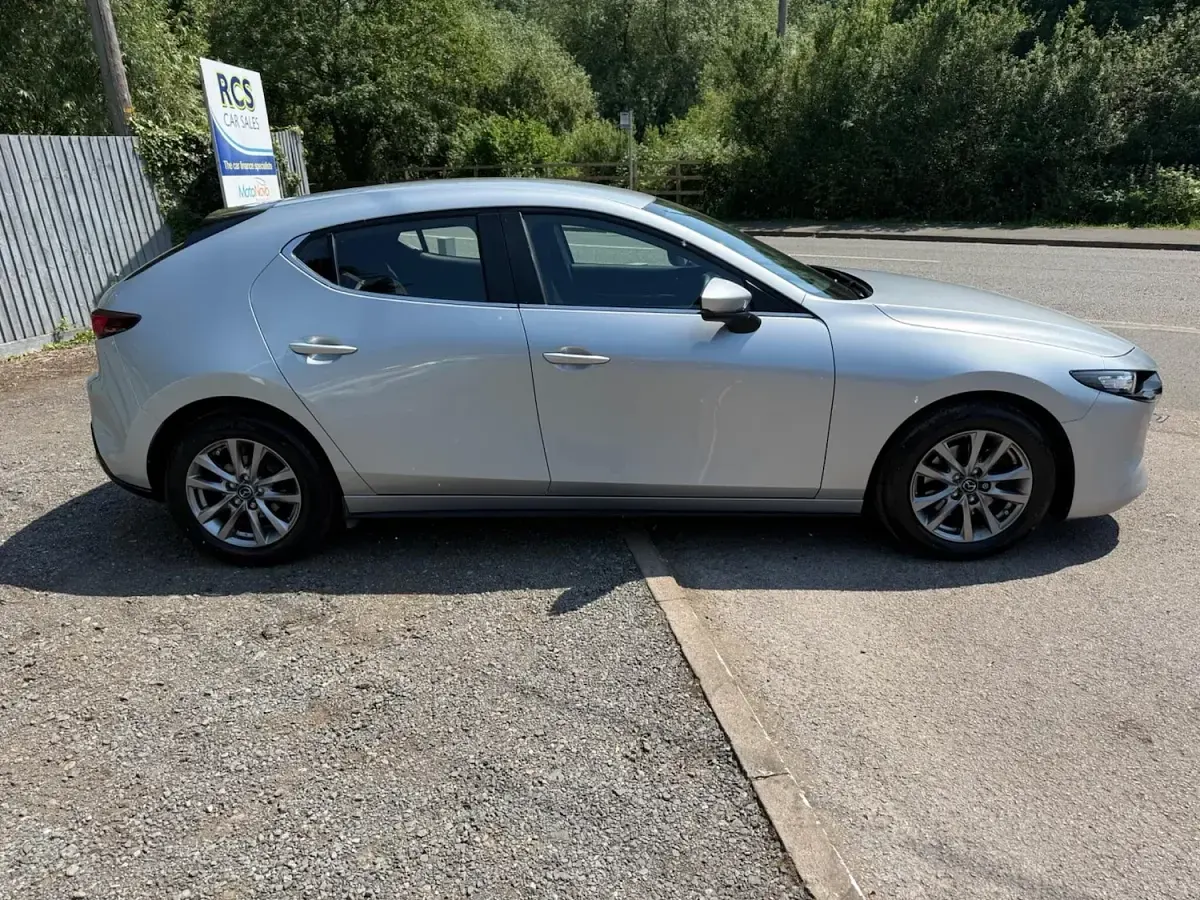 Used Mazda 3 122 HP (89 kW) 2019 Silver Hatchback