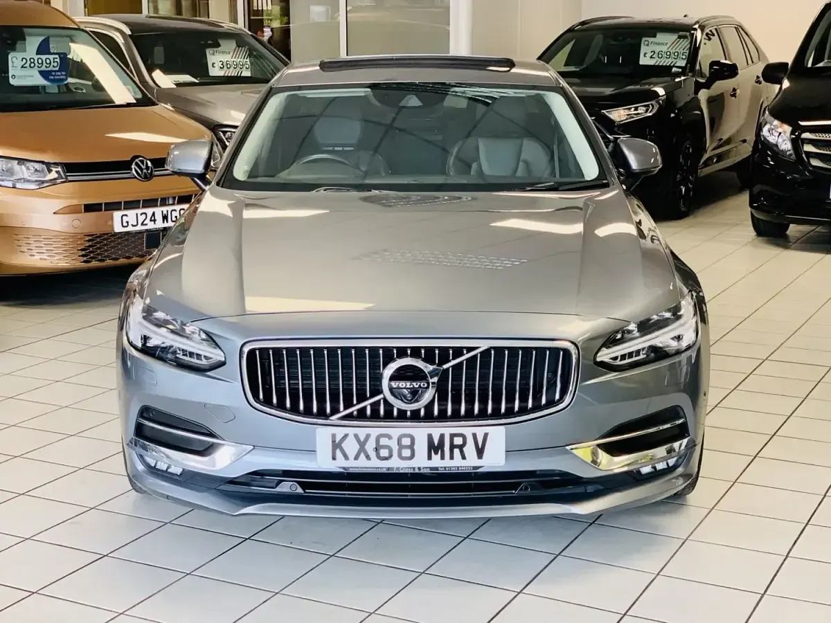 Usado Volvo S90 Inscription 2018 Cinzento Sedan