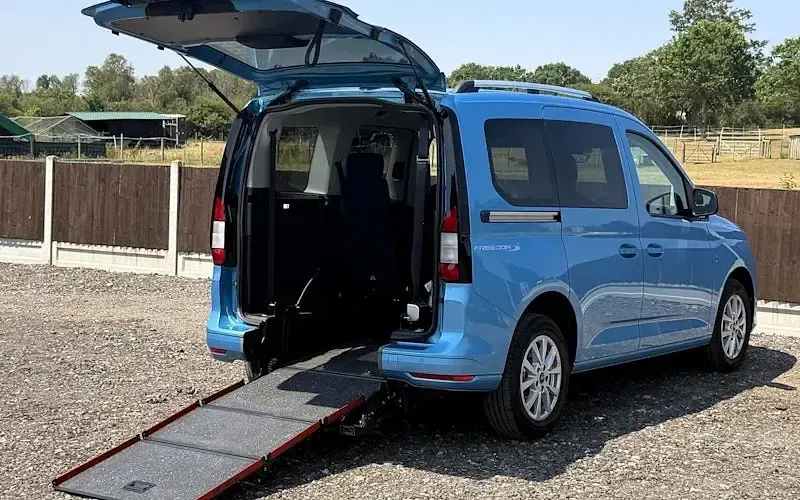Used Ford Tourneo Connect Titanium 122 HP (89 kW) 2023 MPV