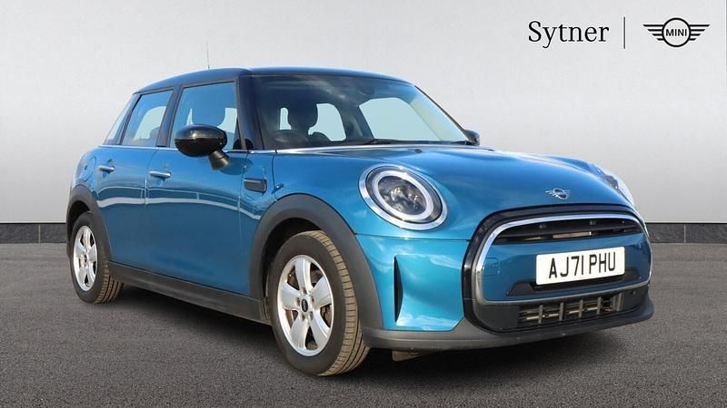 Blue Used 2022 Mini Cooper Classic Hatchback | £14,250 (Fair price) - Image 1/4