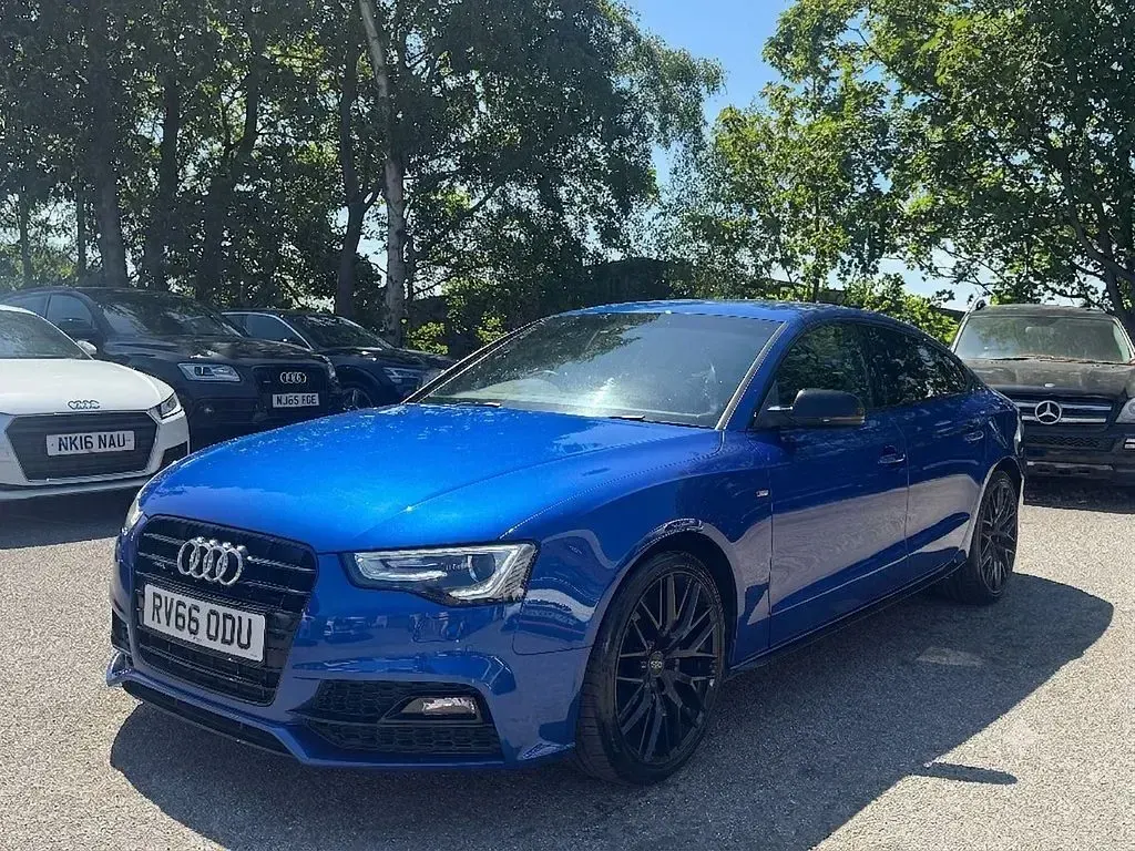 Used Audi A5 2016 Blue Coupe