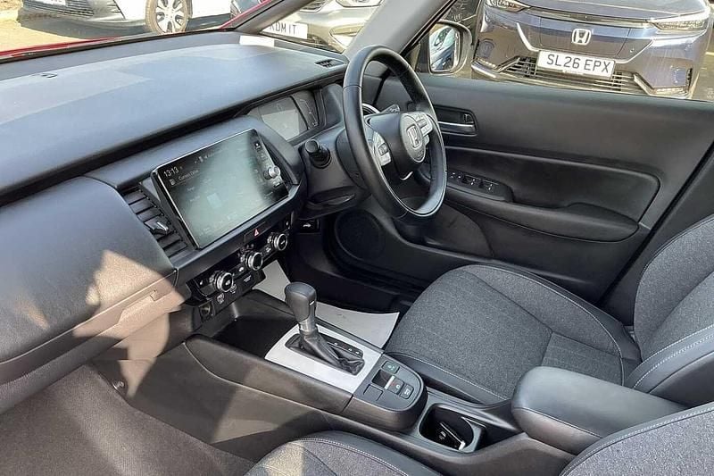 Used Honda Jazz Advance 122 HP (89 kW) 2024 Premium crystal red Hatchback