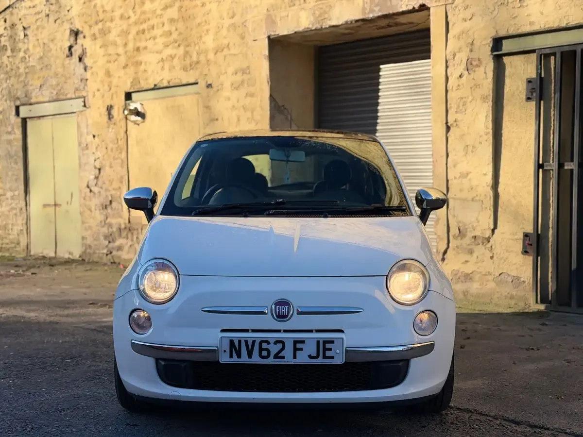 Used Fiat 500 Lounge 69 HP (50 kW) 2012 White Hatchback