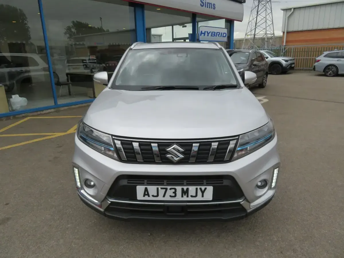 Used Suzuki Vitara SZ5 129 HP (94 kW) 2023 Silver SUV