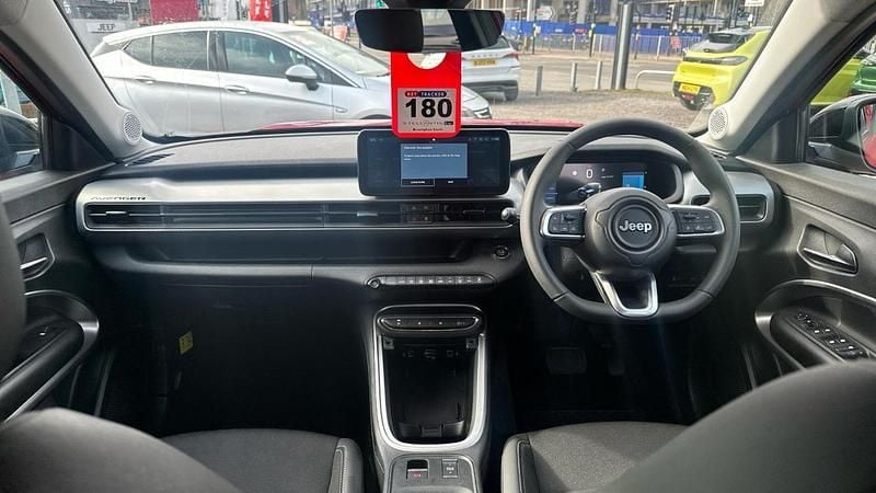 Used Jeep Avenger EV Summit 113 kW (154 HP) 2024 Red SUV