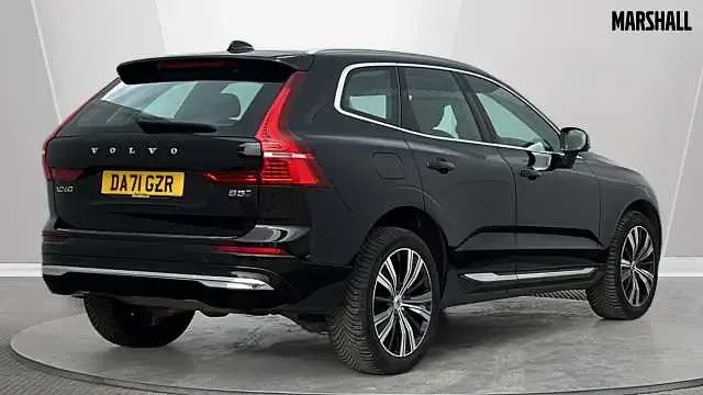 Used Volvo XC60 Inscription 247 HP (181 kW) 2021 Black SUV
