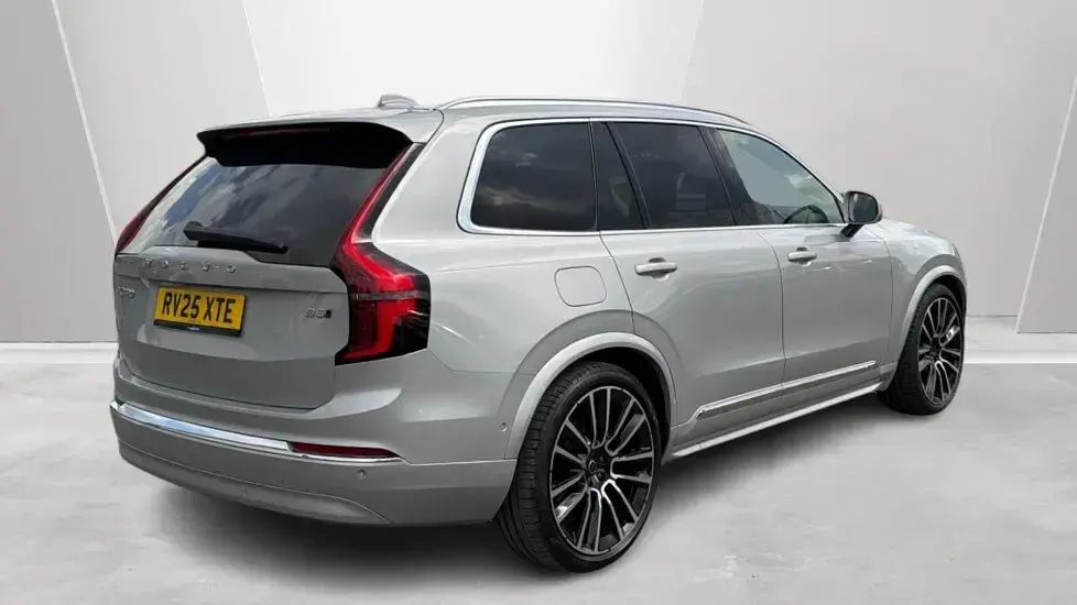 Used Volvo XC90 Ultra 455 HP (334 kW) 2025 Silver SUV
