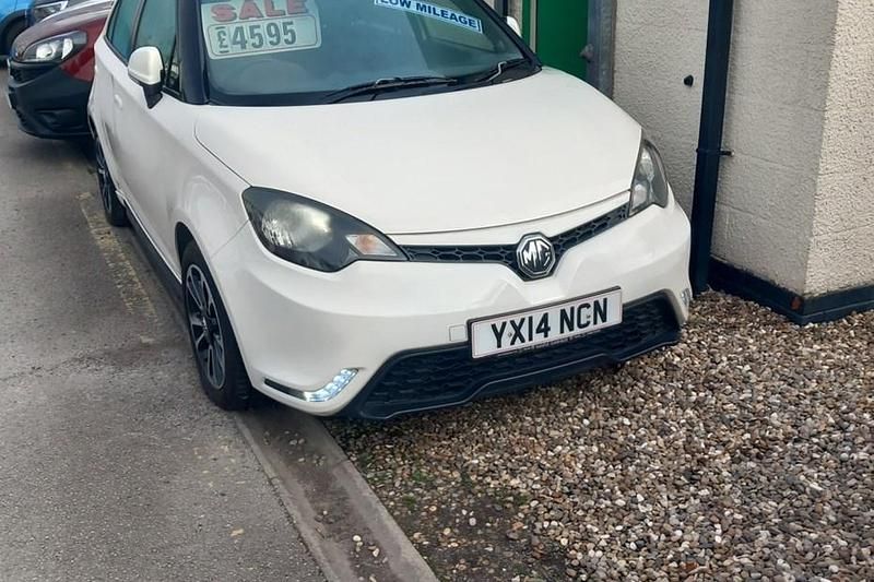 White Used 2014 MG MG3 Hatchback | £4,595 (Fair price) - Image 1/1