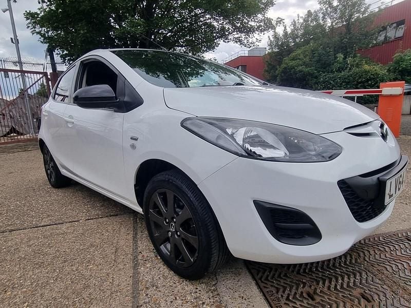 White Used 2014 Mazda 2 Edition Hatchback | £2,995 (Good price) - Image 1/4