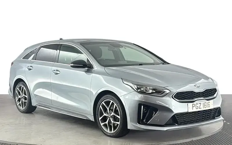 Used Kia ProCeed GT-Line 140 HP (102 kW) 2019 Silver Estate