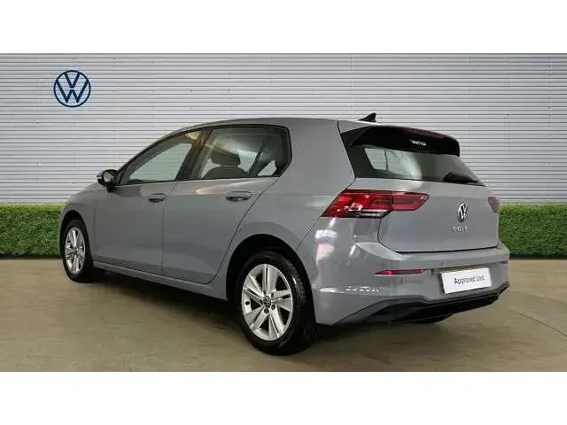 Usado VW Golf VIII Life 115 CV (84 kW) 2022 Gris Utilitario