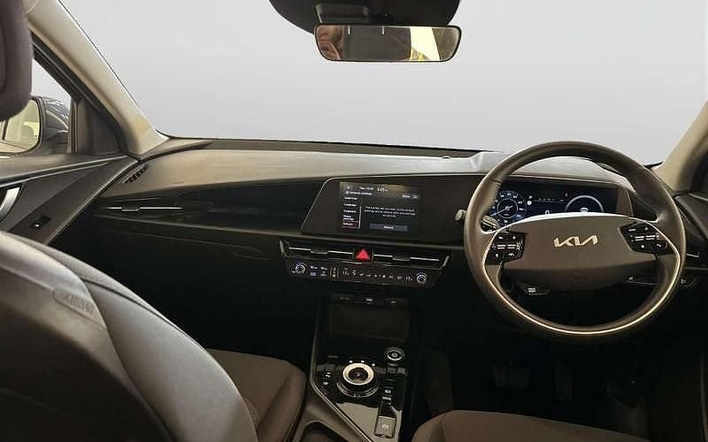 Used Kia Niro 150 kW (204 HP) 2023 Grey SUV
