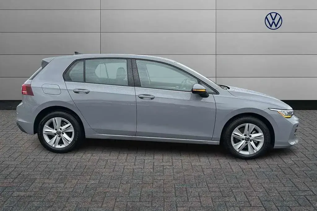 Used VW Golf VIII Life 115 HP (84 kW) 2025 Grey Hatchback