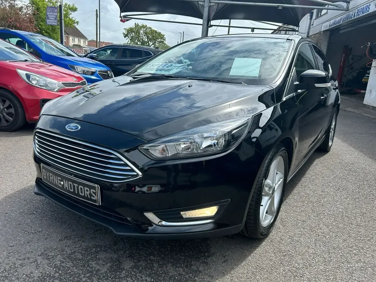 Used Ford Focus Titanium 125 HP (91 kW) 2017 Black Hatchback