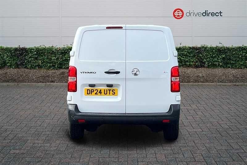 Used Vauxhall Vivaro S 120 HP (88 kW) 2024 White MPV