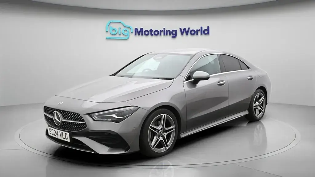 Begagnad Mercedes CLA180 Executive 150 HK (110 kW) 2024 Grå Sedan