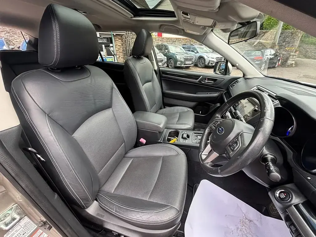 Used Subaru Outback Premium 2016 Gold Estate