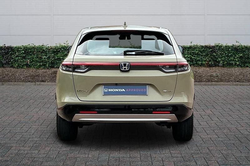 Used Honda HR-V Advance 152 HP (111 kW) 2022 Sand khaki SUV
