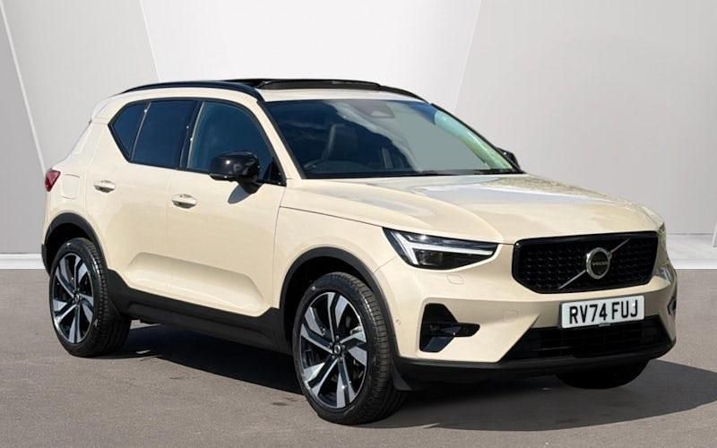 Używany Volvo XC40 Ultra 197 KM (144 kW) 2026 SUV