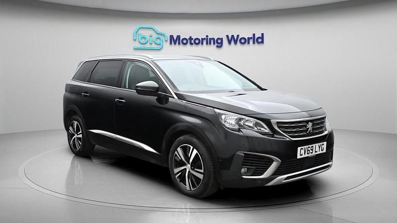 Used Peugeot 5008 Allure 130 HP (95 kW) 2020 Black SUV