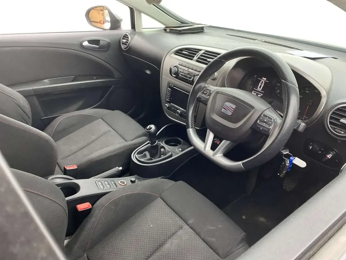 Used Seat Leon FR 170 HP (125 kW) 2012 Black Hatchback