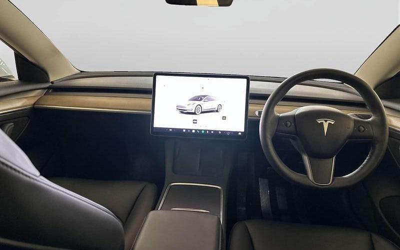 Used Tesla Model 3 Long Range AWD 258 kW (351 HP) 2022 White Sedan