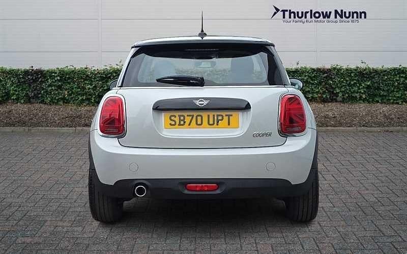 Used Mini Cooper Classic 136 HP (100 kW) 2021 Silver Hatchback