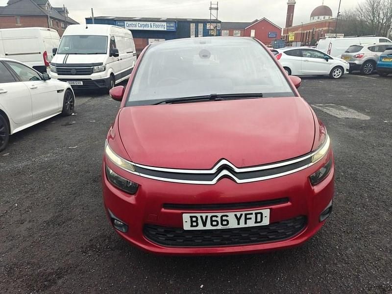 Used Citroën Grand C4 Picasso VTR Sport 120 HP (88 kW) 2016 Red MPV